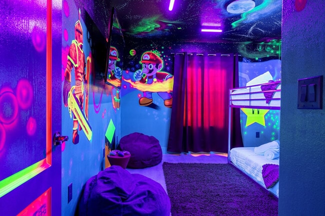 Building Photo - 8928 Cuban Palm Rd