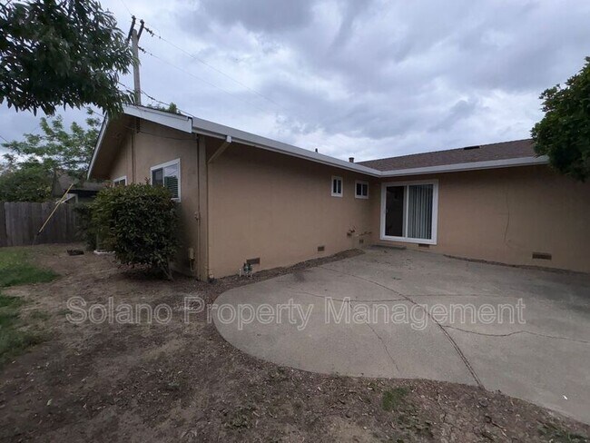 Building Photo - 1992 Oxford Dr