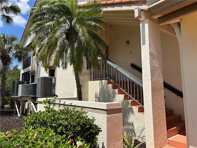 Building Photo - 16540 Heron Coach Way
