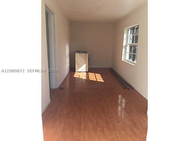 Building Photo - 121 NW 68th St