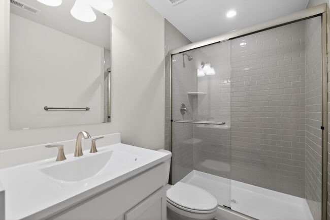 Building Photo - 43 Elmiraj Ct