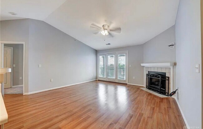 Building Photo - 3044 Westminster Dr