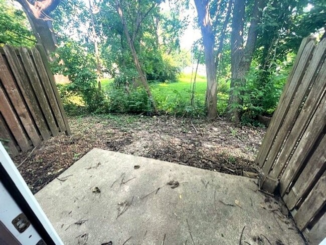 Building Photo - 3 Bedroom Townhome Close to College Avenue