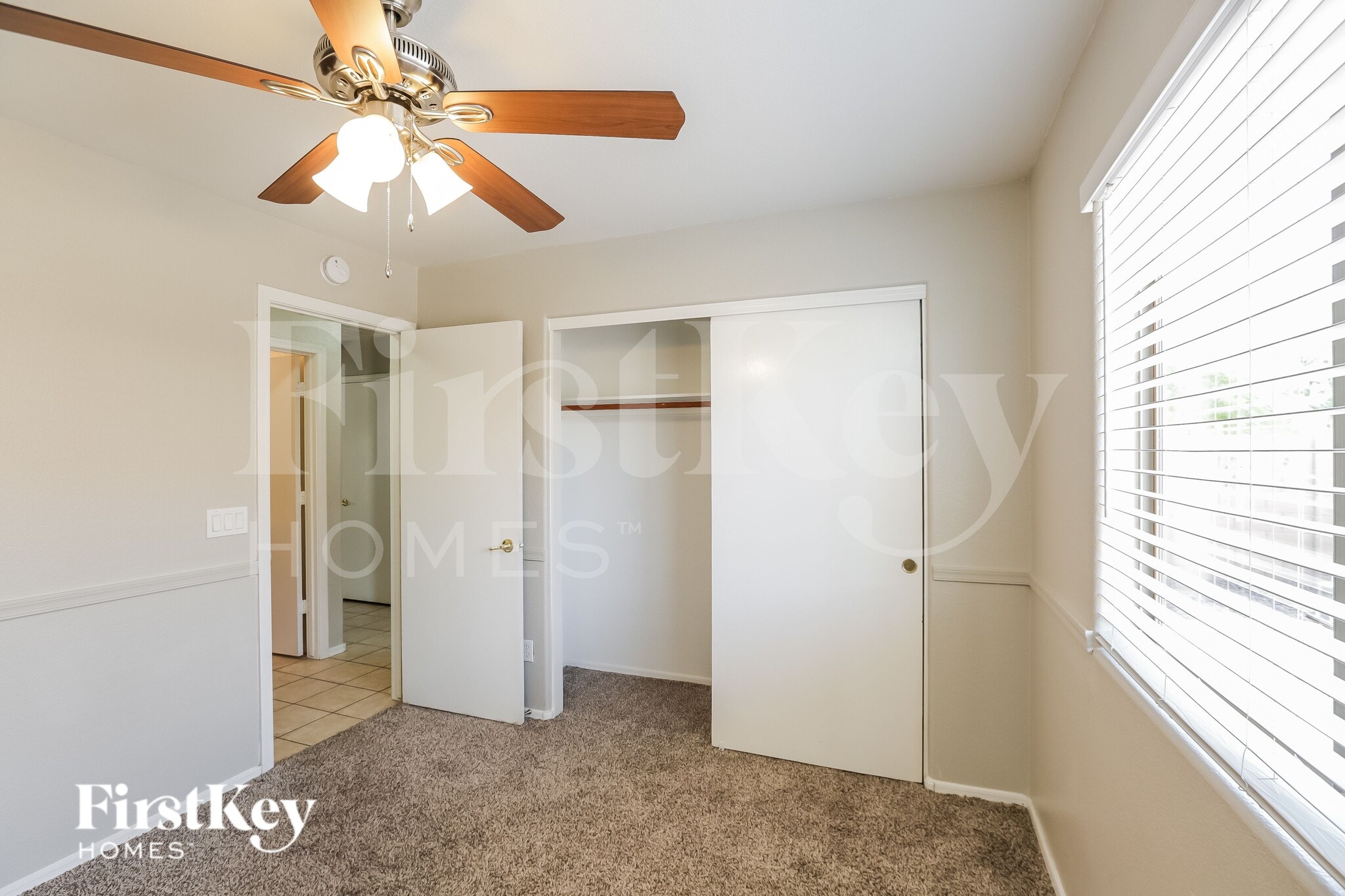 Building Photo - 14944 N 133rd Dr