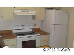 Building Photo - 5127 NW 33rd Pl