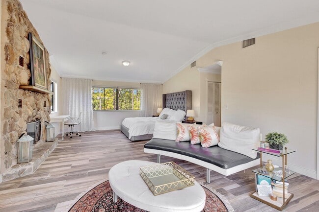 Building Photo - 5446 Reynolds Rd