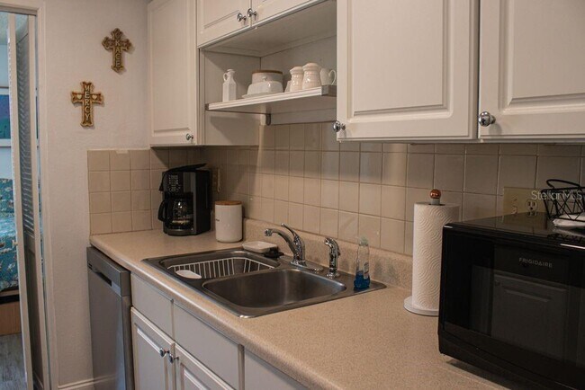 Building Photo - 10037 62nd Ter