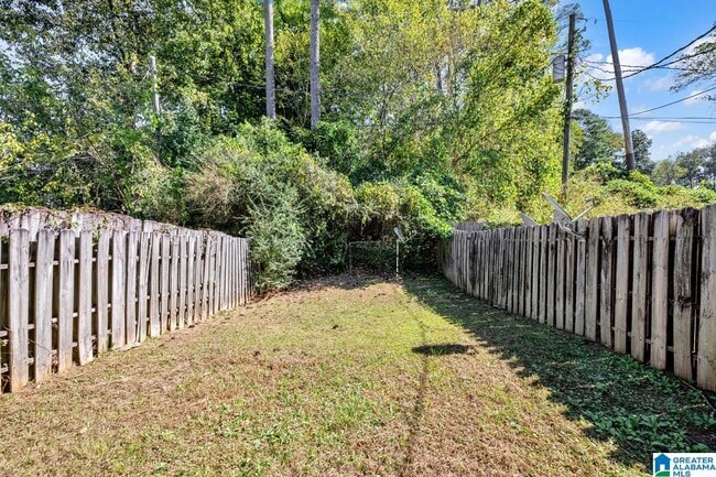 Building Photo - 4728 Cheshire Cir