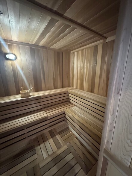 Building Photo - 144 NW 32nd St