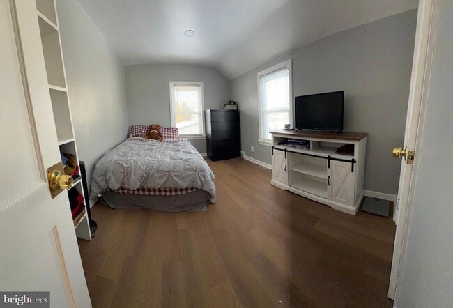 Building Photo - 130 Harper Ave