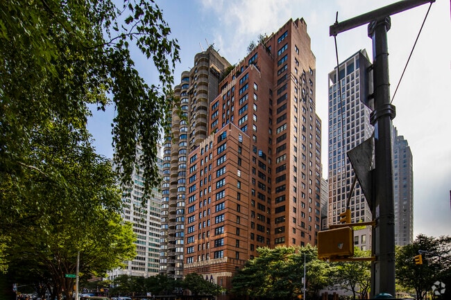 44 W 62nd St New York, NY 10023-7008 - Lincoln Plaza Towers Apartments