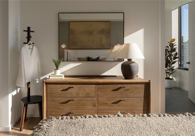 Building Photo - 1081 Juniper St NE