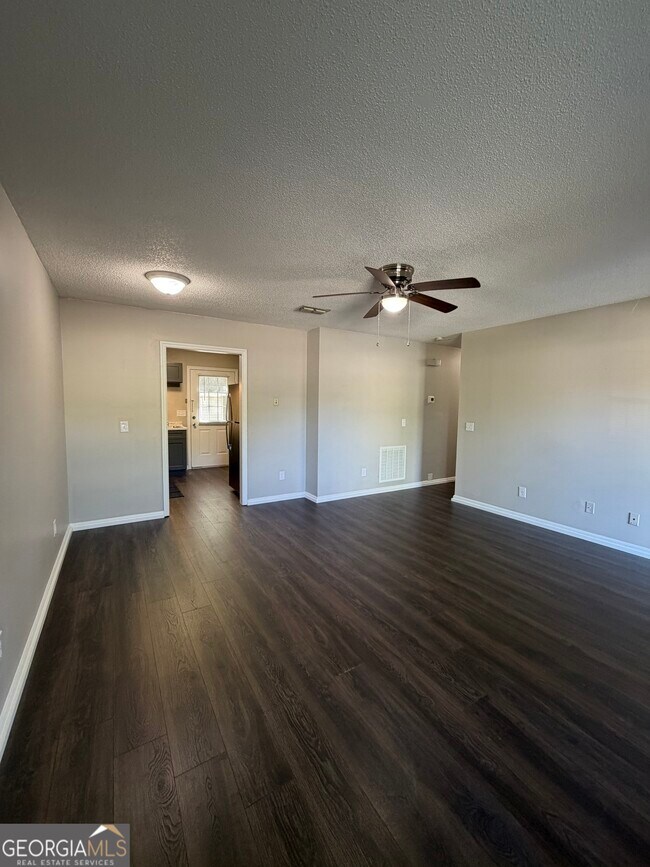 Building Photo - 73 Talbot Ct