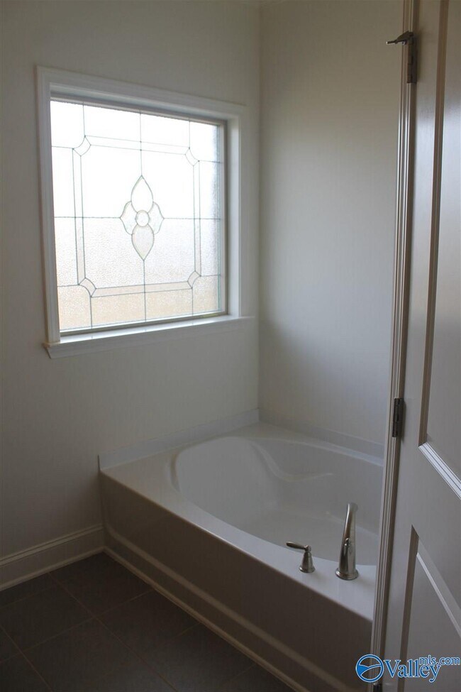 Building Photo - 139 Pembridge Ln