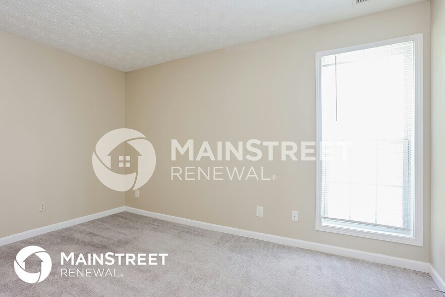 Building Photo - 3909 Riverside Pkwy