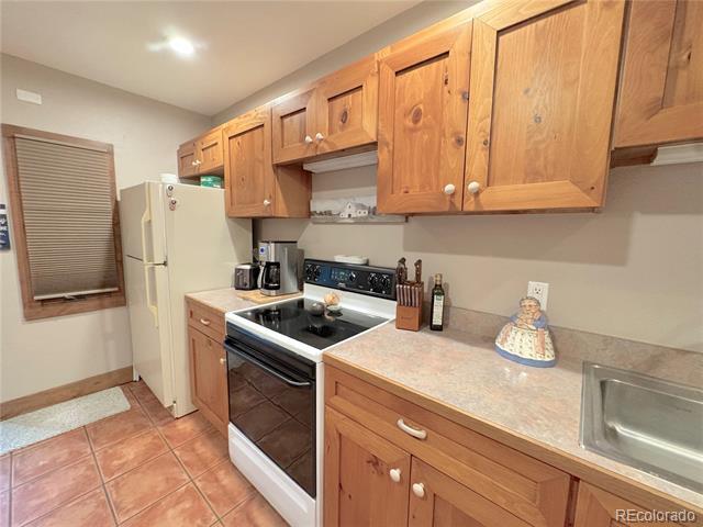 Building Photo - 4760 Lariat Dr