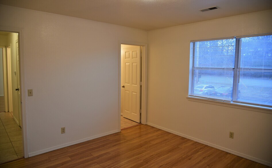 Building Photo - 428 Kays Ln