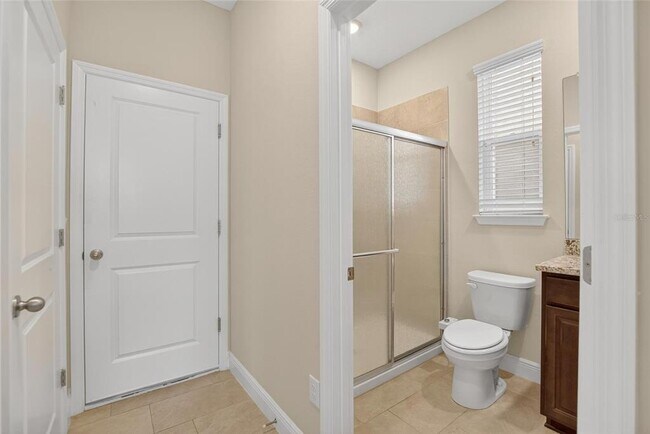 Building Photo - 2546 Warren Acrs Blvd
