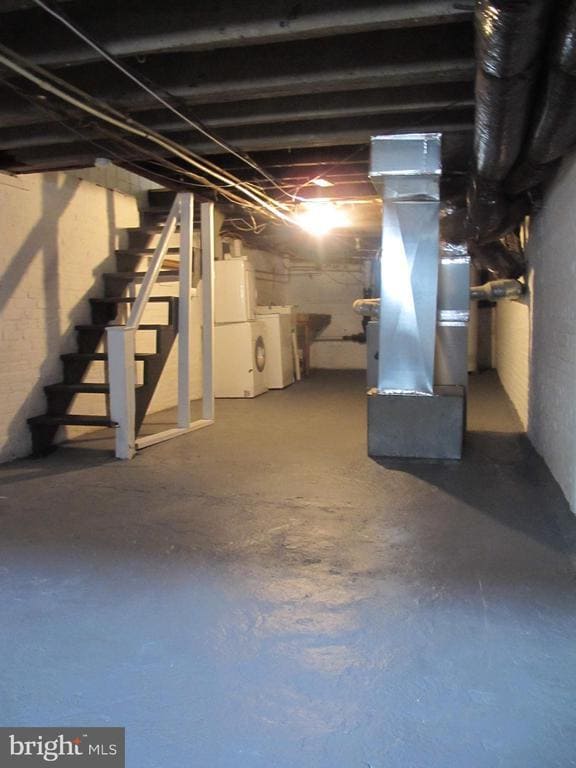 Building Photo - 136 N Curley St