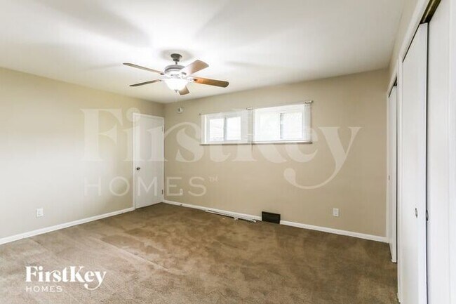 Building Photo - 2721 Bernadette Road