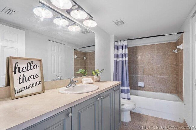 Building Photo - 6768 Heritage Grande