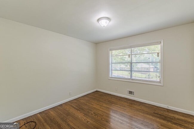 Building Photo - 2416 Timber Ridge Ct