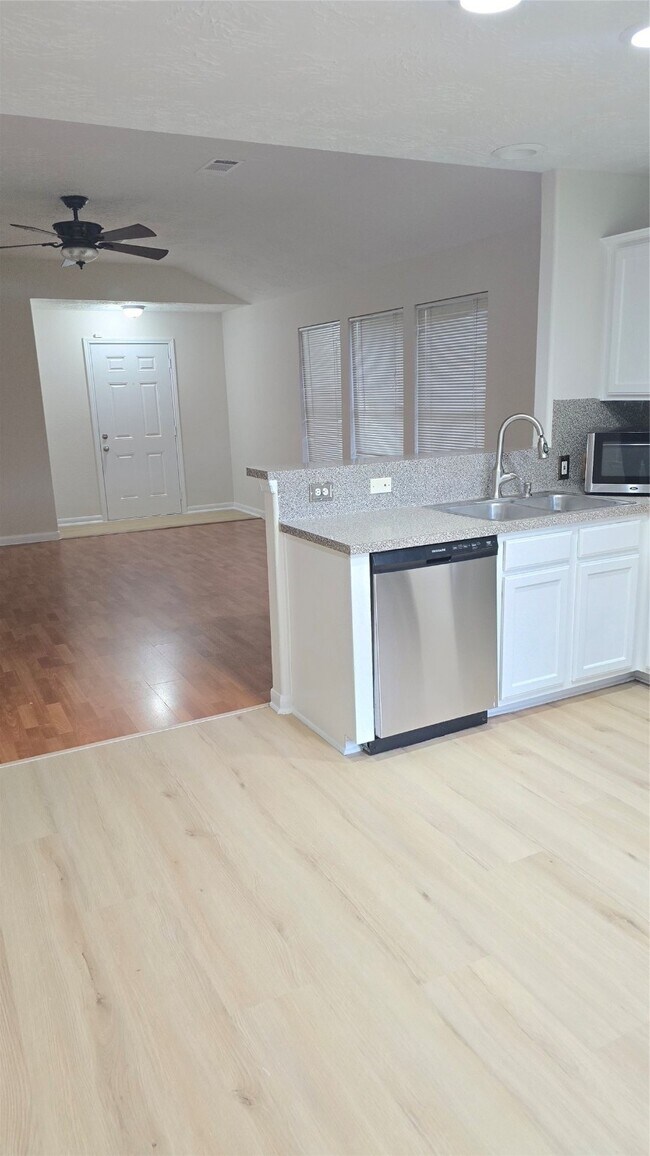 Building Photo - 13418 Croquet Ln