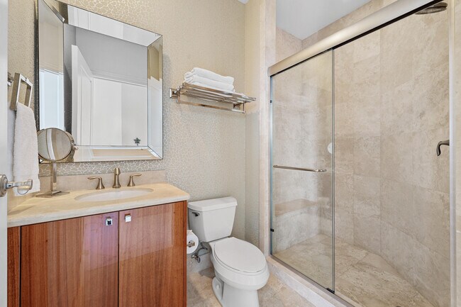 Building Photo - 2700 N Ocean Dr