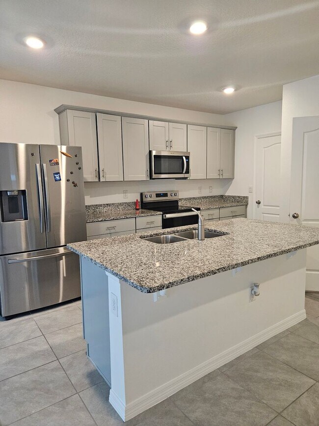 Building Photo - 3 bedroom 2.5 Bath home in Port Orange FL