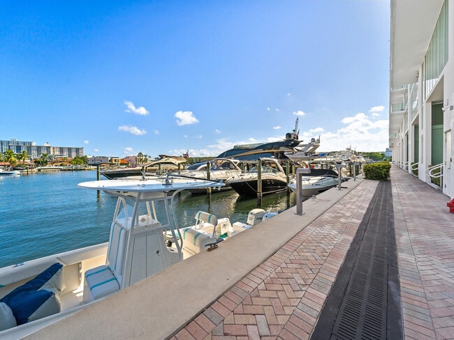 Building Photo - 400 Sunny Isles Blvd