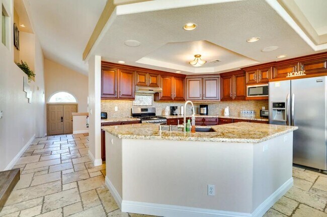 Building Photo - 2697 Pala Dura Dr