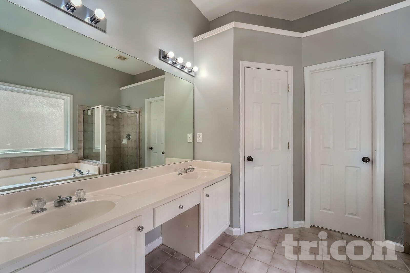 Building Photo - 2242 Rosemoore Walk NE