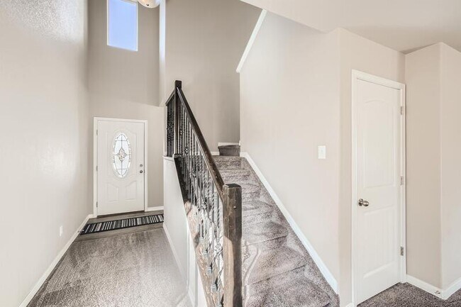 Building Photo - 11481 Moonrock Heights