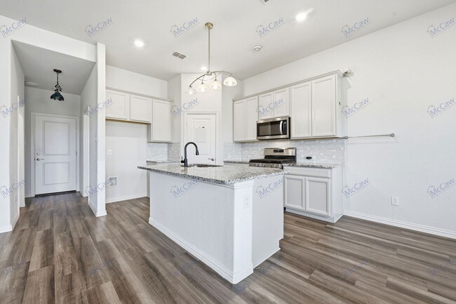 Building Photo - 236 Henly Dr