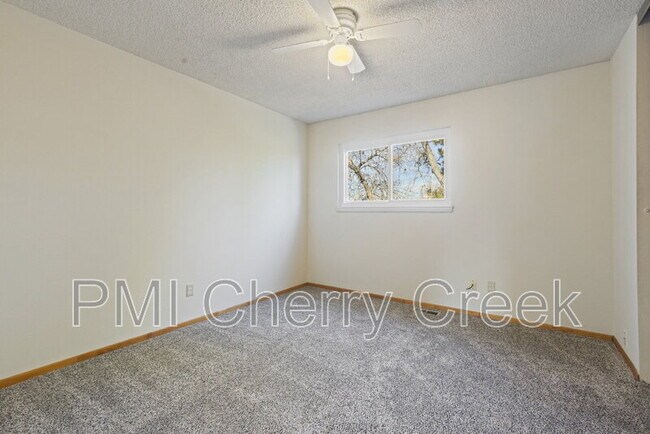 Building Photo - 2228 S Jasper Way