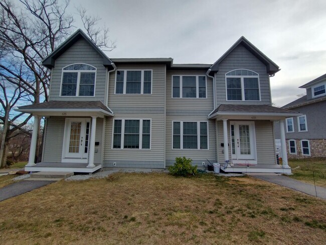 Primary Photo - 633 Hanover Street