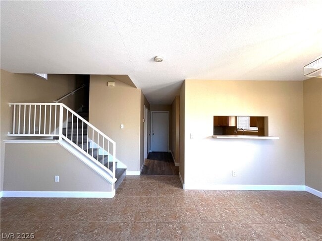 Building Photo - 5555 Leaning Oak Ave