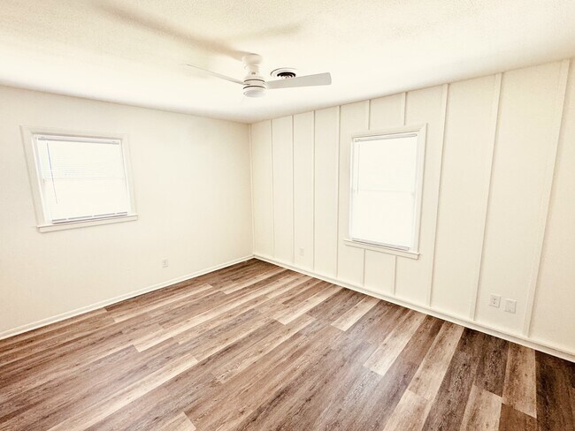 Building Photo - 4212 Park Ave