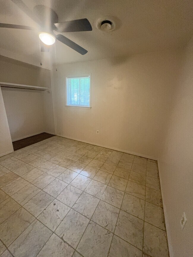 Building Photo - 2904 Marwood Dr