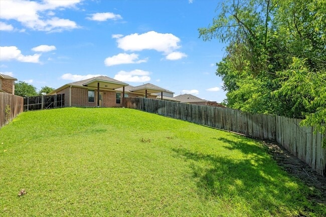 Building Photo - 345 Orbit Dr