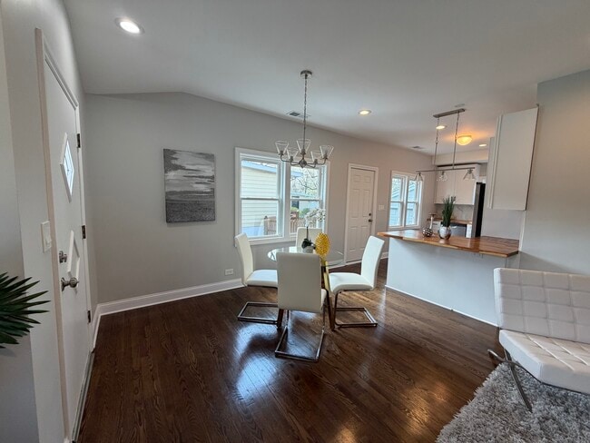 Building Photo - 544 Glendale Ave