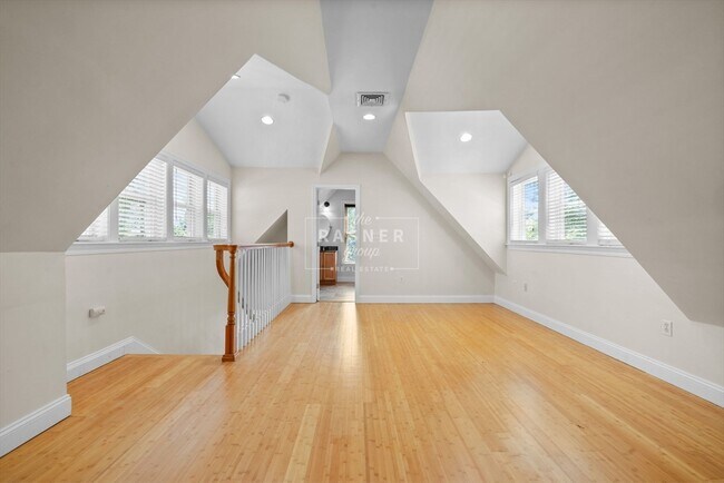 Building Photo - 139 Nottinghill Rd