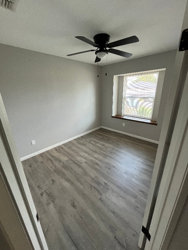 Building Photo - 837 Orleans Dr