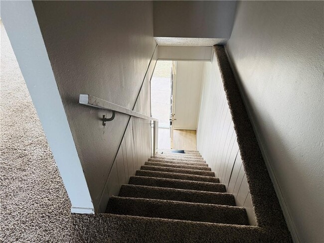 Building Photo - 1701 S West End St