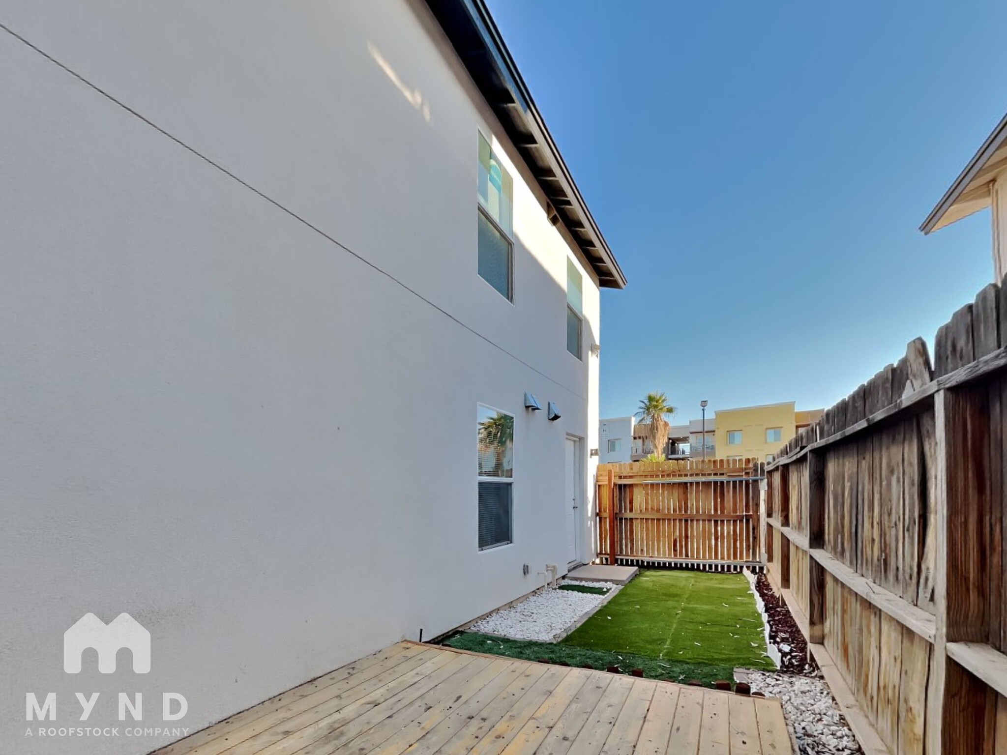 Building Photo - 6649 W Ocotillo Rd