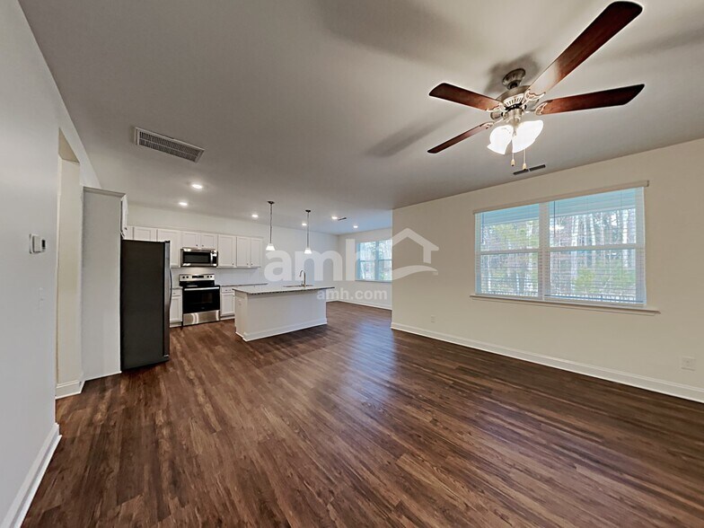 Building Photo - 3244 Brierhill Rd