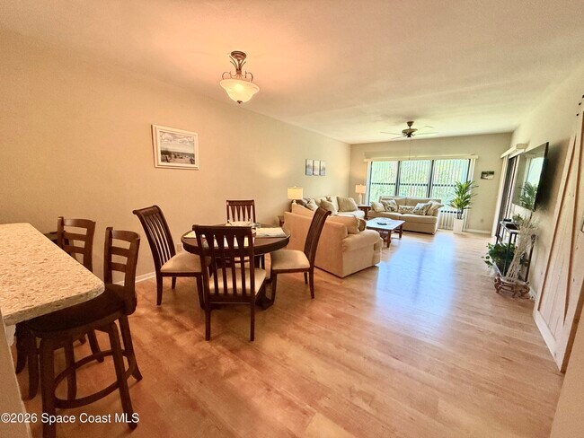 Building Photo - 6175 S Mirror Lake Dr