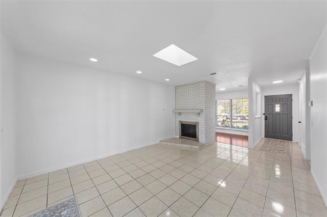 Building Photo - 3722 Hillsdale Ln