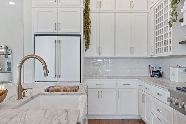 Building Photo - 8400 Ambergill Ct