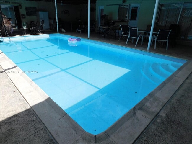 Building Photo - 6700 SW 97th Ave